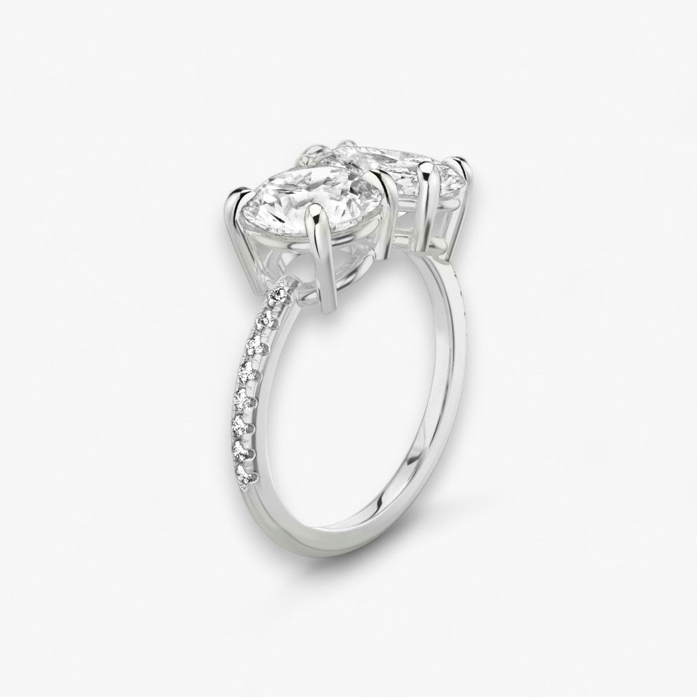 CHARM (Round + Oval platinum with Pavé LABGROWN)