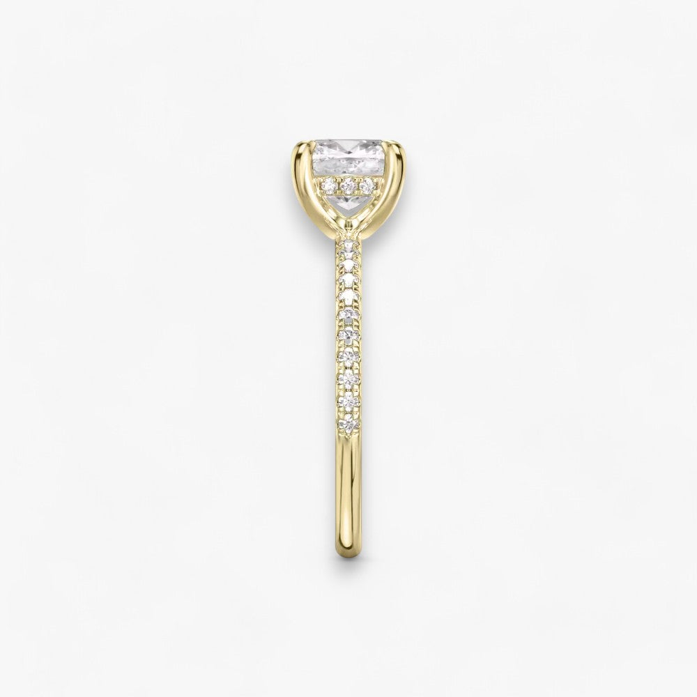 AMOUR (Cushion yellow gold with pave natural diamond)