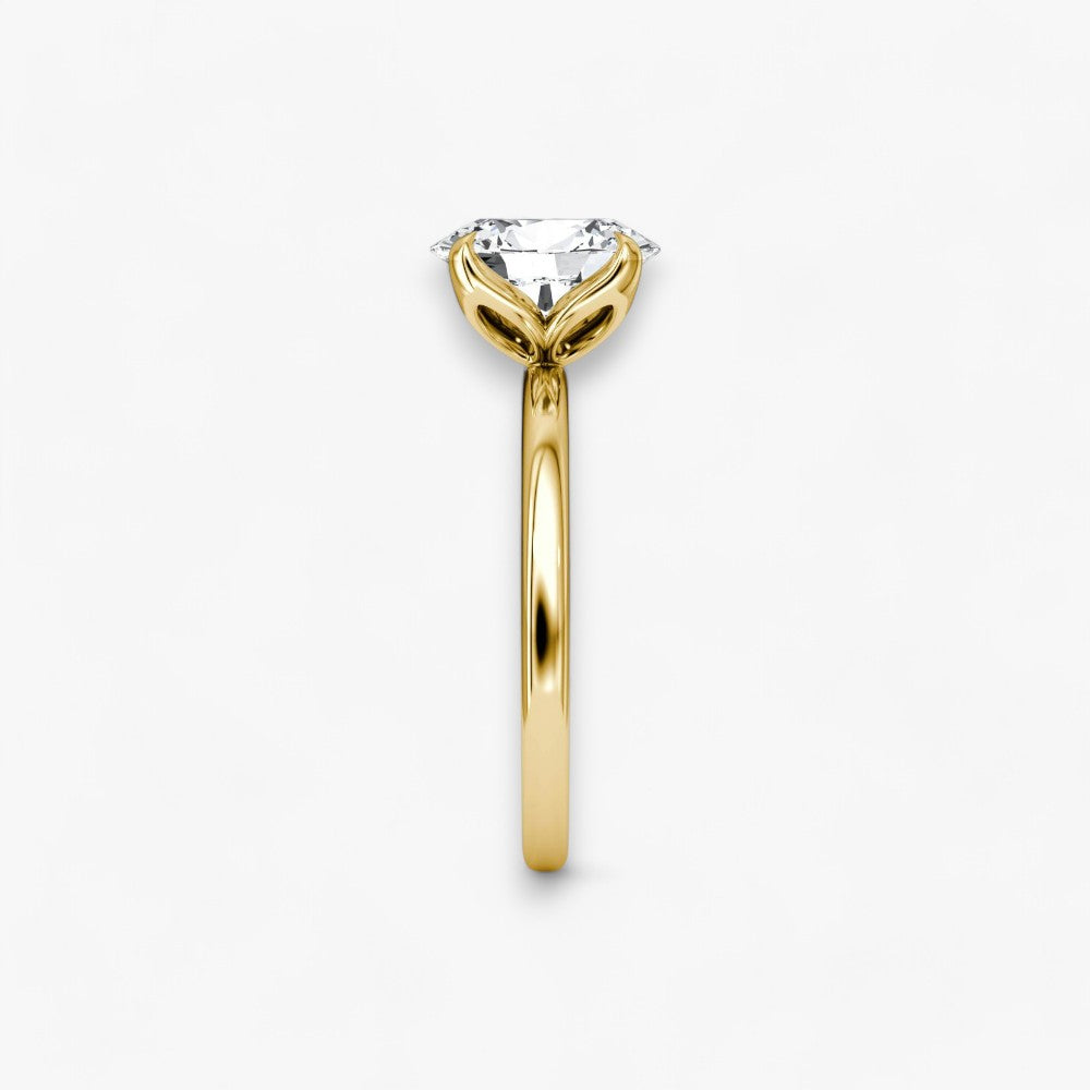 VENT (Oval natural diamond yellow gold without pave)