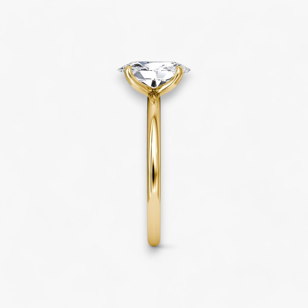 VITRA (Oval natural diamond yellow gold without pave)