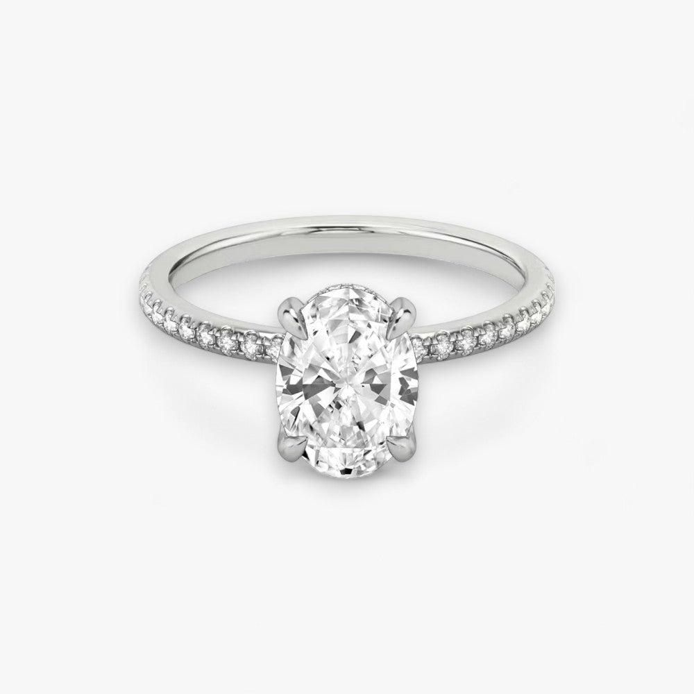 AMOUR (Oval natürlicher Diamant Platin mit Pave)