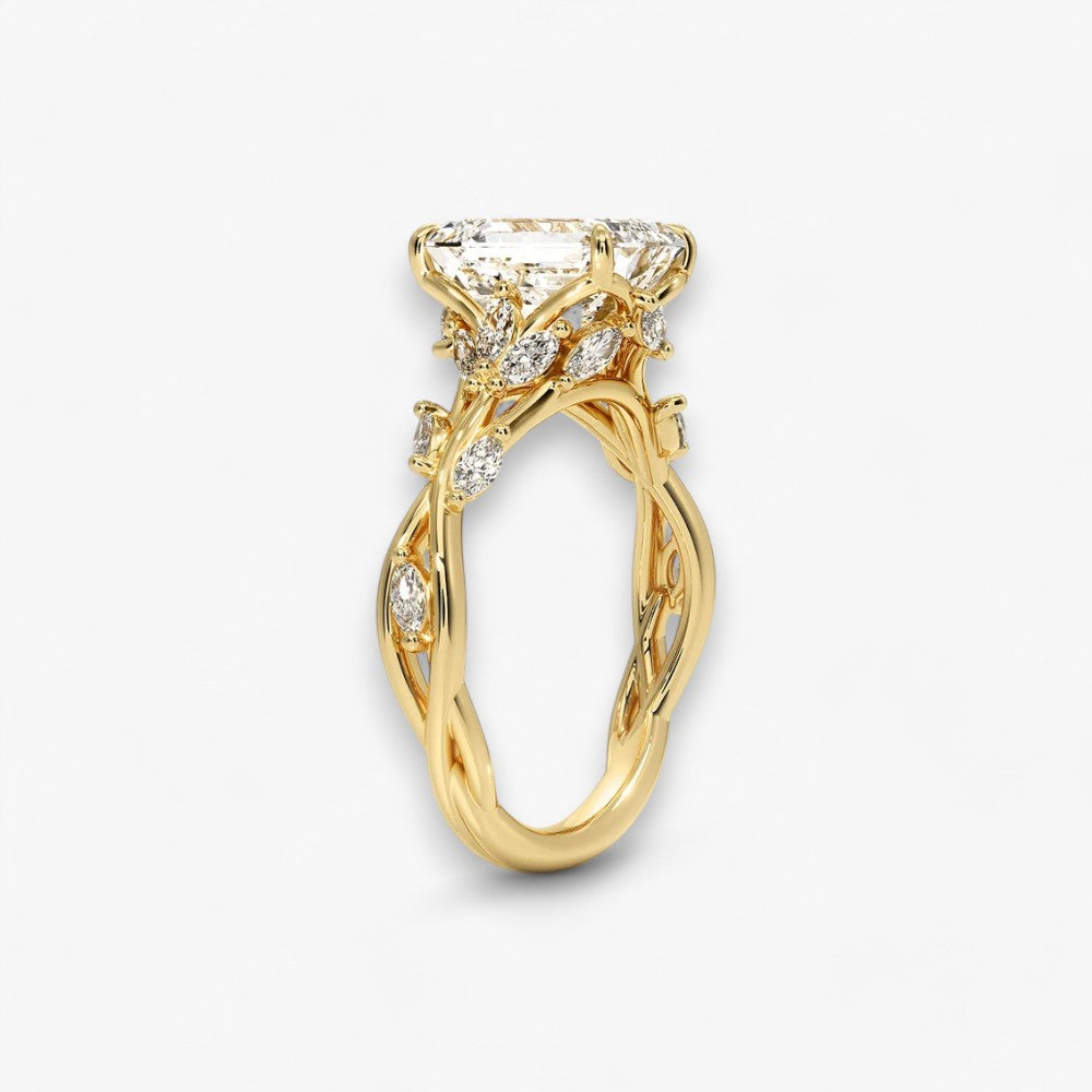 FLEUR (Emerald Yellow Gold)